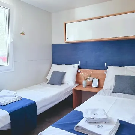 Bungalow Home Sweet Home - Logement Complet Biograd Na Moru Exterior foto