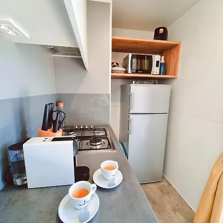 Bungalow Home Sweet Home - Logement Complet Biograd Na Moru Exterior foto